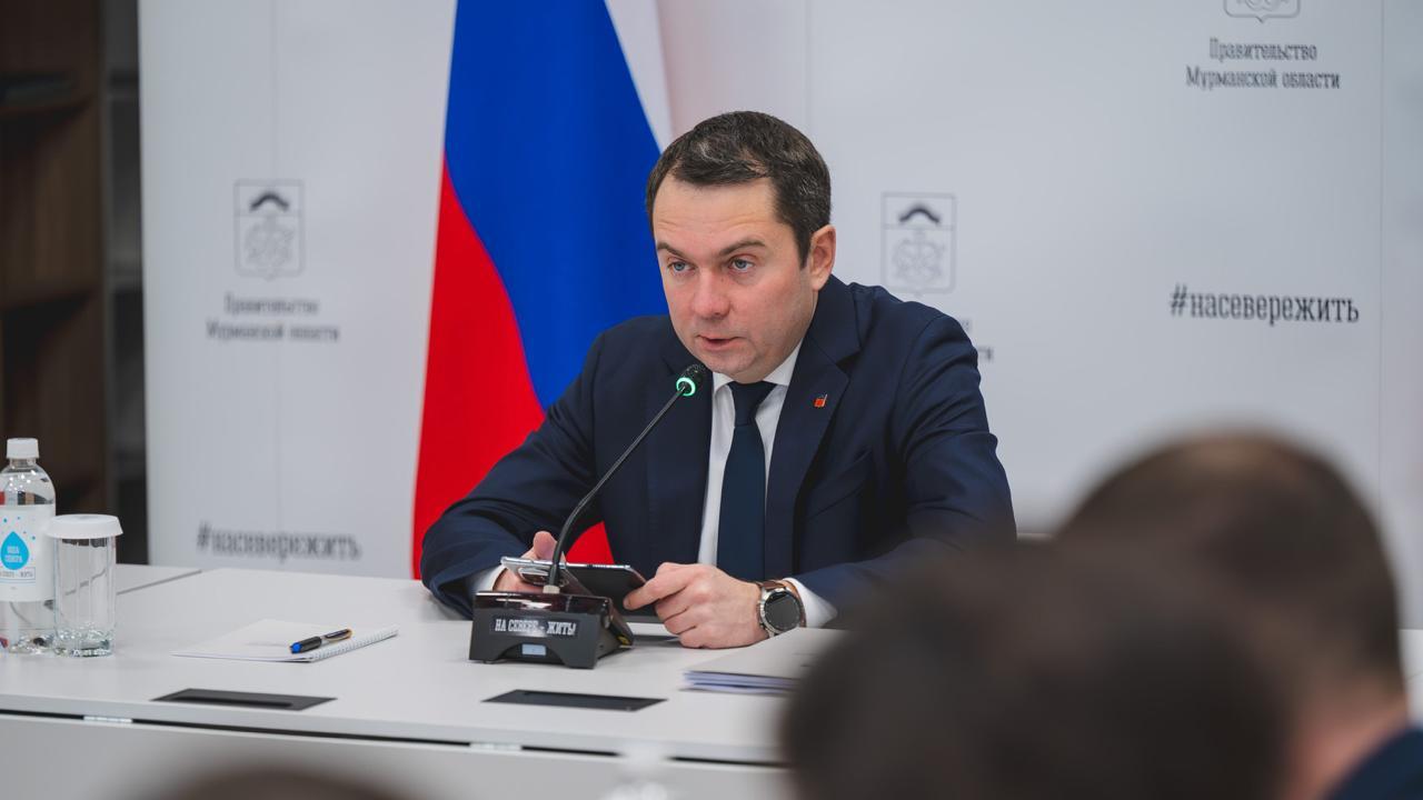 Андрей Чибис о предновогодних выплатах: их должен получить каждый работник бюджетной сферы